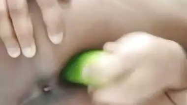 Sexy Paki Girl Masturbating With Cucumber Part 1