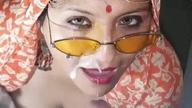Xxxvdko busty indian porn at Hotindianporn.mobi