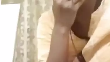 Tamil GF Showing video call wid BF