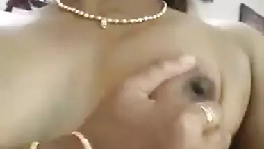 Marathi pussy show MMS video looks sedative