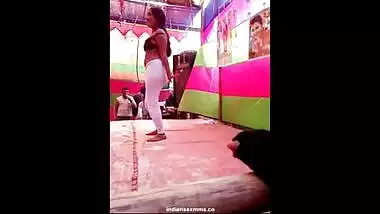 Desi Girl in Bra Doing Hot Dance in Public Hot Mms