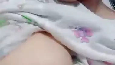 Viral desi girl nude huge boobs playing selfie
