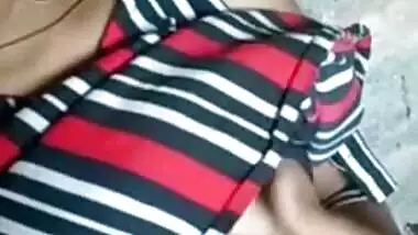 Desi village girl showing her small boobs to lover