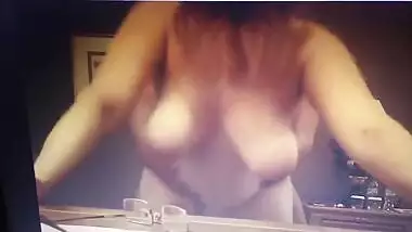 Mallu aunty huge boobs clapping