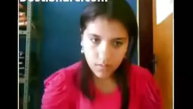 Mumbai Girl Showing her Boobs in webcam