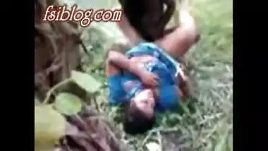 Desi village bhabi outdoor sex with neighbor