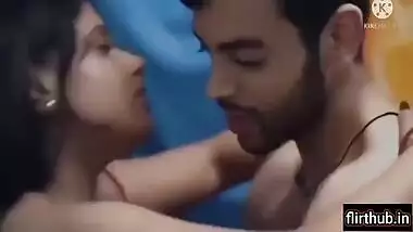 Chalu Bhabi Ne Apne Dewar Ko Sex Karna Sikhaaya