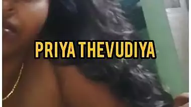 Booby Tamil girl plays with dick of lover