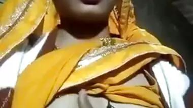 Aunty Xxxx - Indian aunty xxxx video all busty indian porn at Hotindianporn.mobi