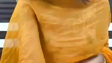Nidhi Goel Showing Boobs in Kitchen