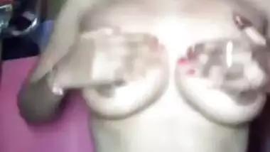 Desi girl own boob massage