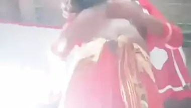 Desi Married Bhabi Showing Her BigAss And Pussy