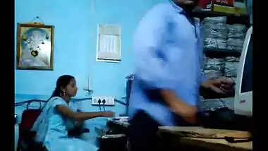 Daring Marathi office colleagues free porn MMS video