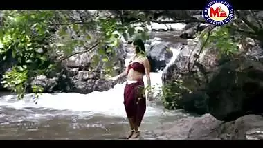 Indian Actress Haripriya Dance