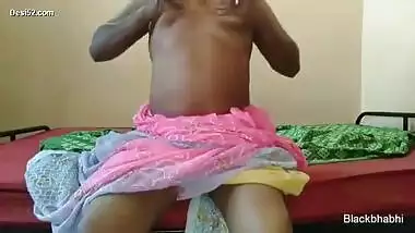 Horny Bhabi Hot Boobs & Pussy Show (Tamil Audio)