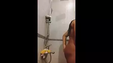 sexy tamil girl bathing video