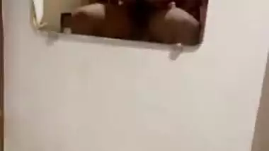 Sexy Delhi couple fucking in shower and mirror