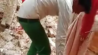 Desi lover outdoor caught on fucking time
