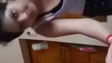Hawt booby cutie fingering her virgin pussy