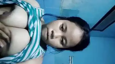 Assamese big bobs girl topless viral show