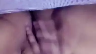XXX flower masturbation is a good thing for Desi girl but sex is better