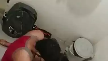 Indian Garments Girl Fucking In Washroom