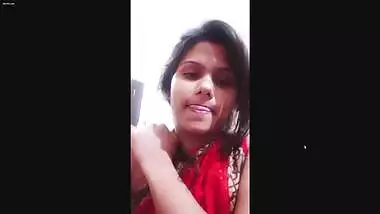 Desi cute bhabi very hot selfie video making-2