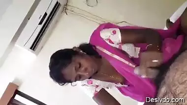desi saree village aunt hand job to hairy belly indian guy