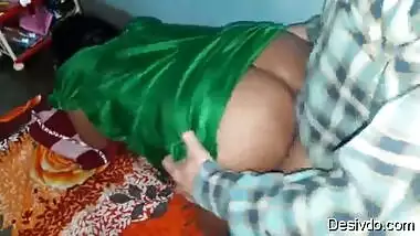 Indian wet pussy of hot priya bhabh