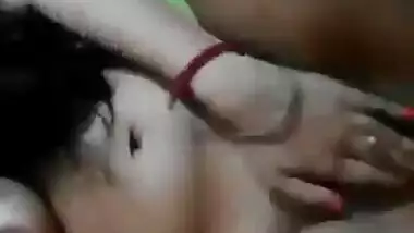 Desi Teen Showing Boobs & Pussy