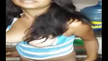 Indian College Hostel Girl Exposing Nude Body