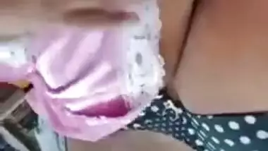 Horny Indian aunty calls her lover and makes him XXX surprise