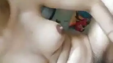 Pakistani horny wife fingering nude on selfie cam