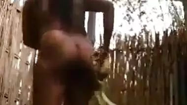 Village mom taking bath solo video leaks