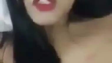Excited Indian hottie records solo video hoping to become porn star