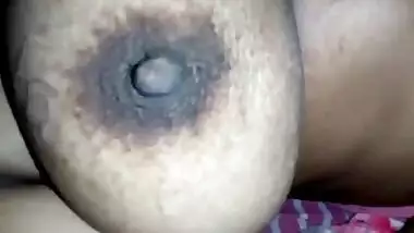 hubby playing wifes huge boobs and recording