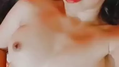 Red lips Indian girl seductive nude selfie