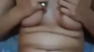 Horny Desi Girl Deeply Sucking her Boyfriend Full NUDE Pssy Closeup Fucking widaudio