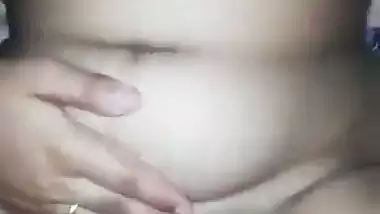Hot Bhabhi takes her lover’s dick in a bf video