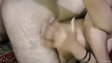 Sexy Paki Wife Fucked And Hubby Cum On Her Body