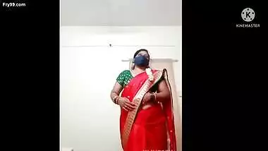 Marathi Divya aunty in Red saree Sexy look
