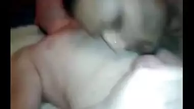 Foreigner Gay sprays load of cum on Indian face