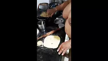 BBW cooking desi bhabhi 