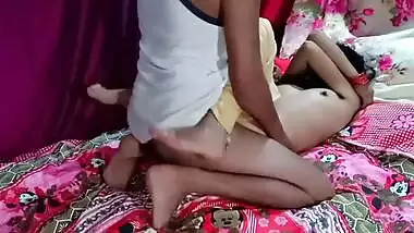 Desi college girl loved room sex with boy