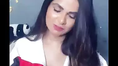 Aabha Paul Too Hot Sexy 3mins live
