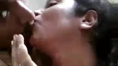 Amateur Desi Topless girl kissing her boyfriend in selfie video