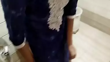 Bhen Gives First Experience To Bhai How To Fuck With Hindi Audio. When She Is Getting Bored He Starts Talking Dirty