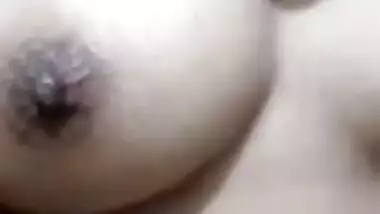 Pak Girl Showing Her Boobs And Pussy On video Cal