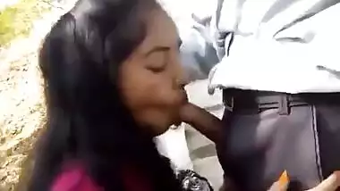 Sexy Indian Teen Outdoor Blowjob To Professor