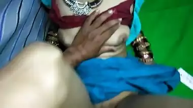 Desi married village girls fucking in Indian boy